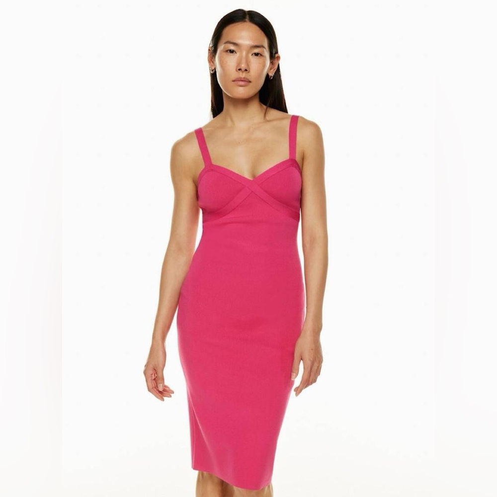 Babaton Babaton by Artizia Pink Greta Sculpt Knit bandage body con midi dress.